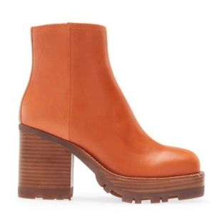 Jeffrey Campbell NWOT
Women's Orange Abundant Lug Sole Boot 8.5